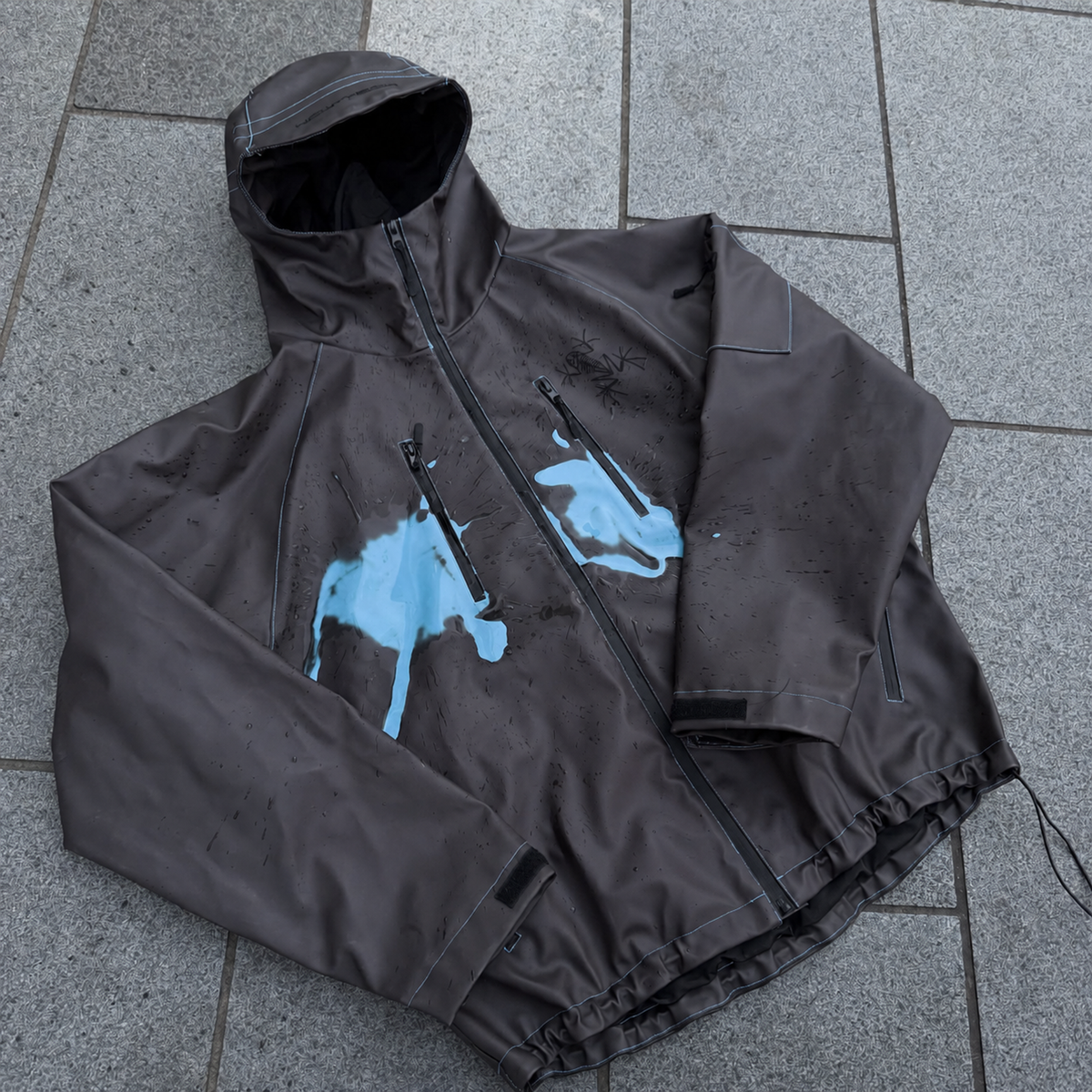 VANTAHEAT | Heat-Reactive Jacket